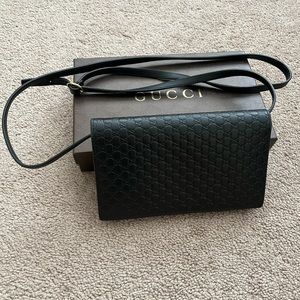 Gucci Microguccissima Leather Cross Body Bag-Authentic EUC